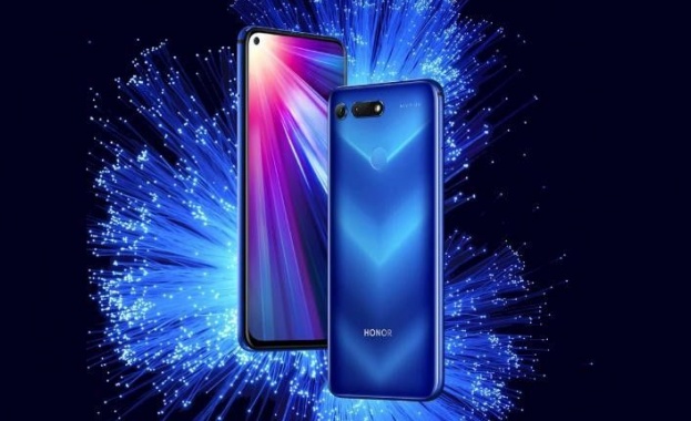 Руските депутати преминаха на руския смартфон AYYA T1 Руските депутати преминаха на руския смартфон AYYA T1