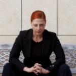 Когато отлети от тоя свят, артистът няма нужда нито от сълзите, нито от обясненията, нито от разочарованията ви