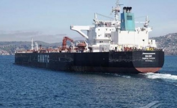  Собствениците на либийския танкер: Пристанище Бургас се контролира от подземния свят