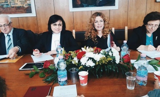 Корнелия Нинова обсъжда в Смолян "Визия за България" и "Визия за Европа"