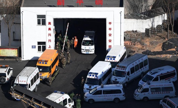 21 души загинаха при срутване във въгледобивна мина в Китай