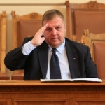 Проверяват Красимир Каракачанов за заобикаляне на ЗОП