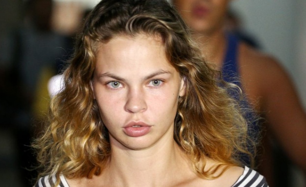 Руският съд удължи задържането на беларуската манекенка, обещаваща разкрития за изборите в САЩ (Обновена)