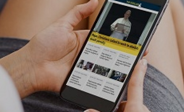 Папа Франциск покани католиците да се молят с него чрез мобилно приложение