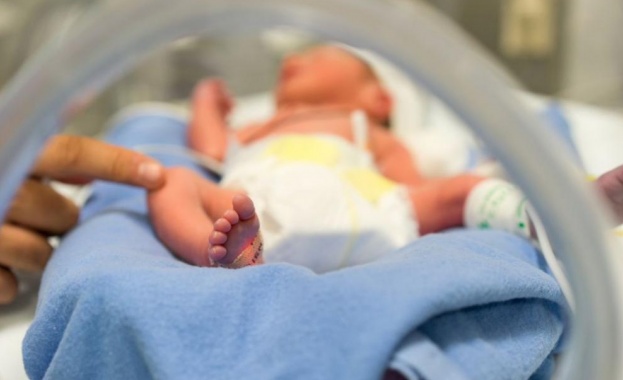 Извършиха уникална операция на 7-месечно бебе във Варна