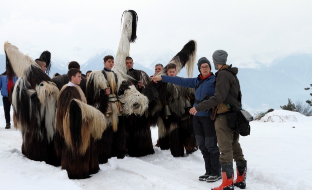 „Нешънъл Джeографик“ направи фотосесия на разложки кукери