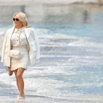 Памела Андерсън благодари на Путин за освобождаване на косатките 