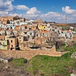 Компания ще ви плаща да живеете в италиански град и да ядете паста