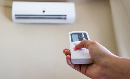 Сметките за ток у нас - по-големи отколкото в чужбина