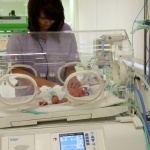 Отбелязваме Бабинден, празнуват акушери и гинеколози 