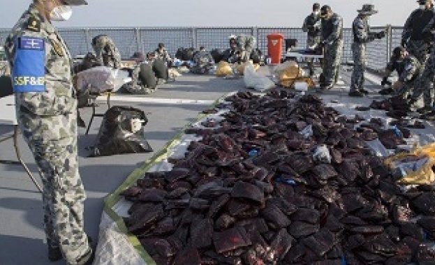 Австралийска фрегата хвана дрога за $150 млн. в Арабско море