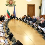 Правителството приключва мандата си с 19 % доверие, парламентът - с 14%