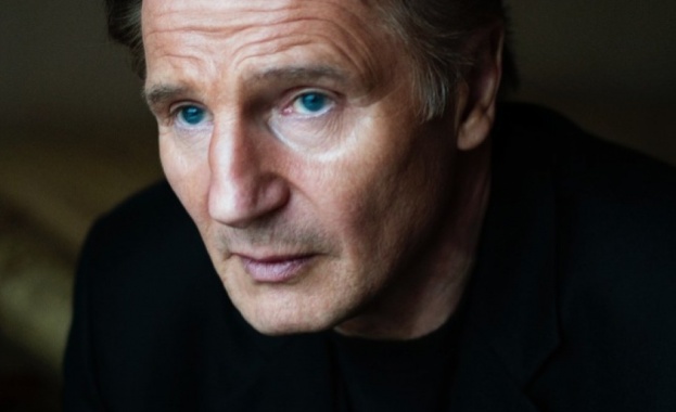 Сред яхтите на пристанището в Созопол Лиъм Нийсън ще снима