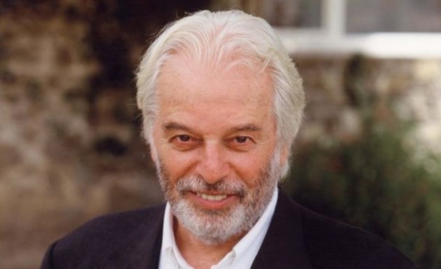 Птиците родени в клетка