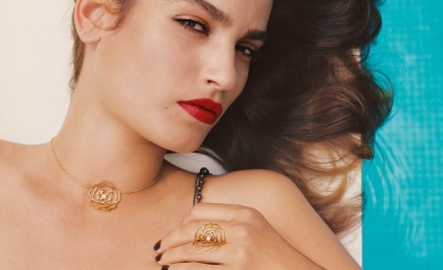 Любов по Chanel: Камелията не е цвете	