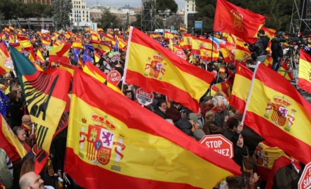 Испания ще помилва 9 каталунски сепаратисти, Карлес Пучдемон не е сред тях 