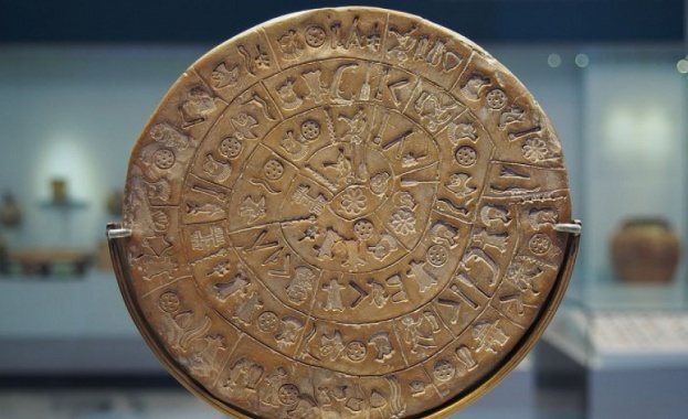 Учени разчетоха дискът от Фестос 