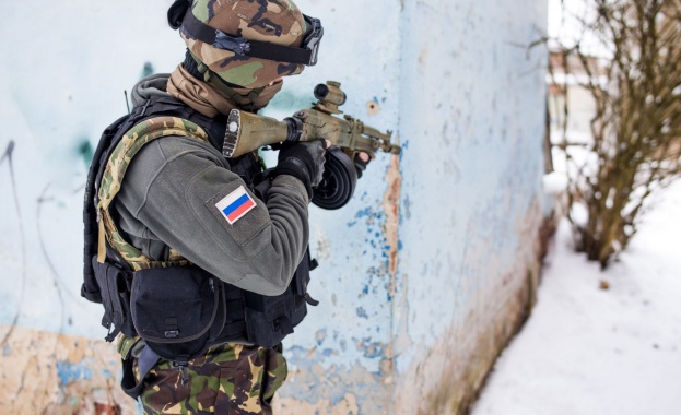 Русия забрани със закон смартфоните за военни на служба