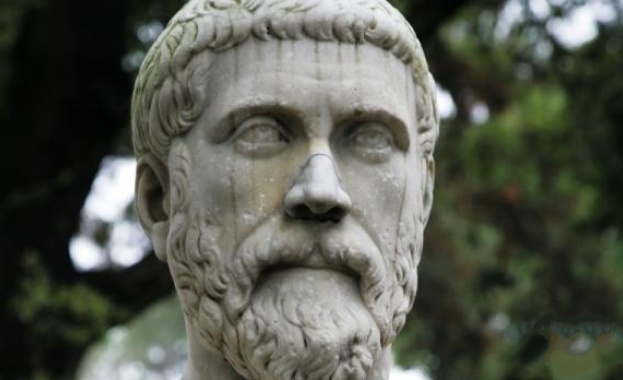 Ако можеш да си орел не се напъвай да си