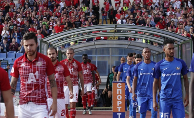 Изненадващо феновете са на път да се завърнат по стадионите