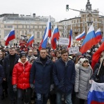  Над 10 000 души участват в паметен марш в памет на убития Борис Немцов