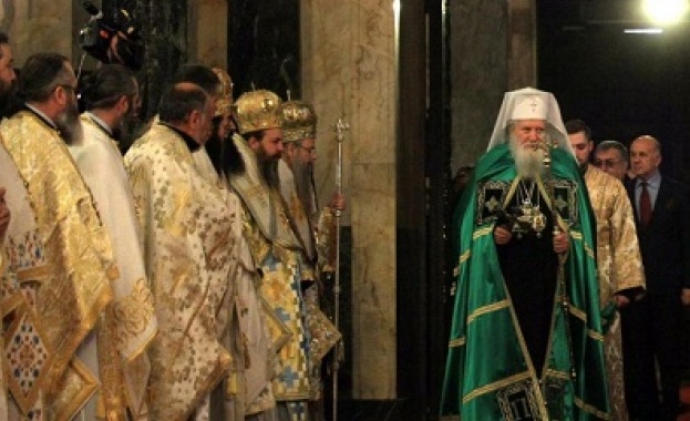 Тържествено беше отбелязана шестата година от интронизацията на патриарх Неофит