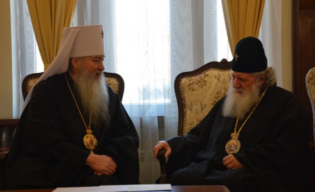 Патриарх Неофит се срещна с митрополит Тихон от Руската православна църква