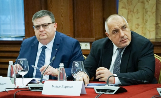 Борисов заплаши нелегалните търговци на гориво с арести