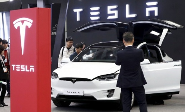 Компанията Тесла Tesla спря производството в автомобилния си завод в