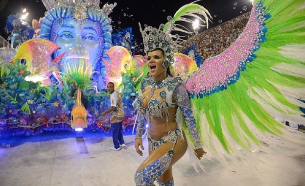  Трескава подготовка за карнавала в Рио де Жанейро