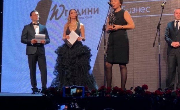 Камелия Славейкова, изп.директор на Shell България отличена за Жена на десетилетието 