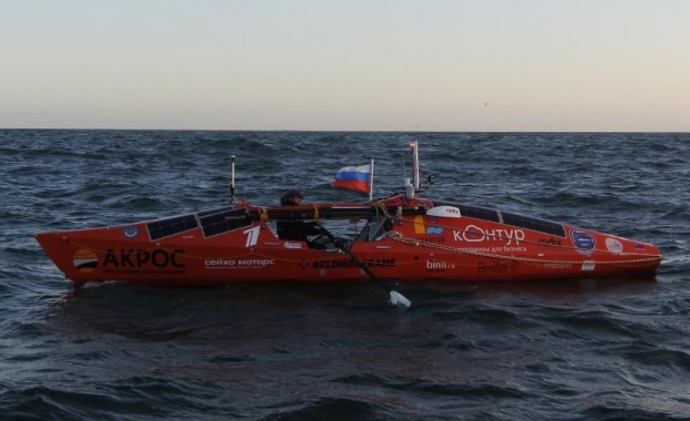  ​Руснак успя да прекоси половината от Южния Пасифик за 100 дни 