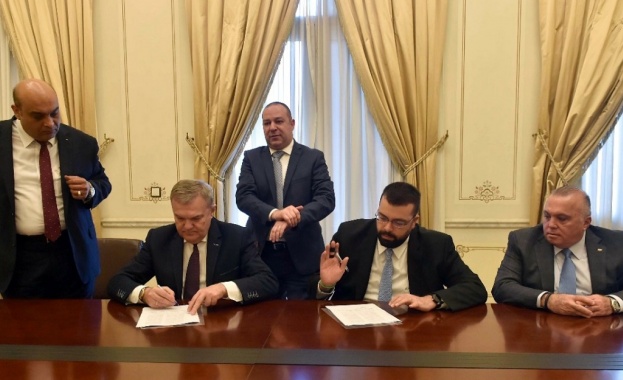 Румен Петков и Ахмад Харири подписаха документ за сътрудничество