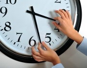 51% от българите предпочитат постоянно лятно часово време