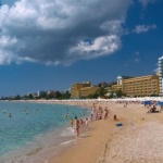 Нощните заведения в курорта "Албена" остават затворени 