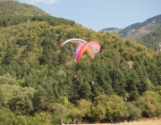Планински спасители от отряда в Кюстендил са помогнали на парапланерист, заплел се в дърво