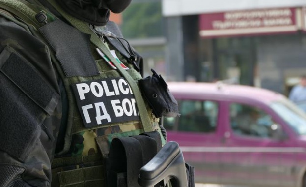 Над 10 арестувани в София при мащабна акция срещу наркоразпространението