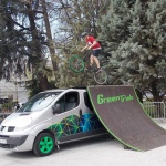 Летящи каскади с велосипеди смаяха гостите на „Природа, Лов, Риболов"