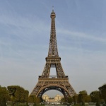 Айфеловата кула навърши 130 години