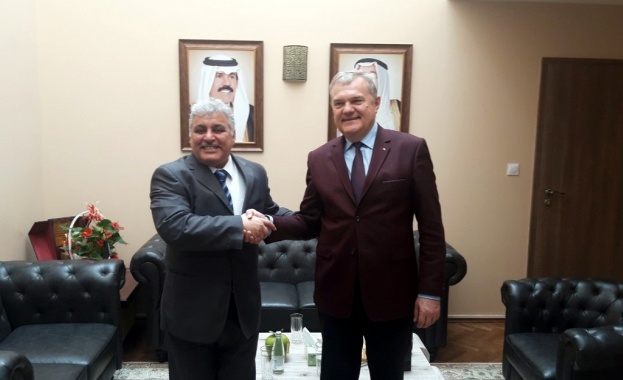 Румен Петков се срещна с кувейтския посланик Н. Пр. Якуб Юсеф Ал-Атиики