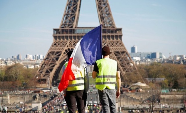 Жълтите жилетки във Франция се завръщат на улицата След пауза
