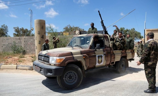 Над 120 убити при битка за контрола на Триполи