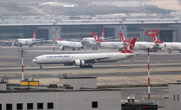 Турция ще прави тестове за Covid-19 на големите летища 