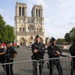 “Нотр Дам”: Прекалено много пари и престиж убиват вярата