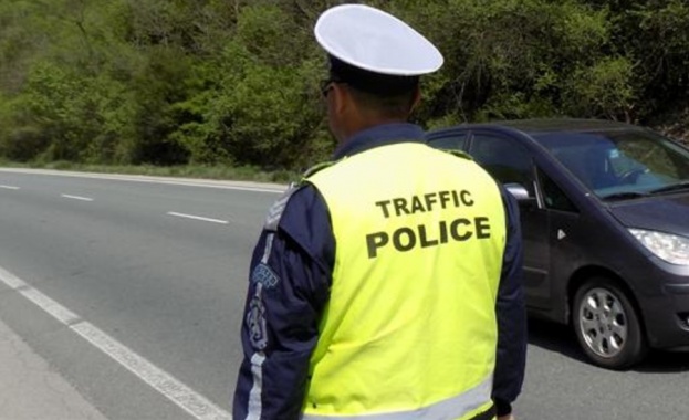  Продължават засилените проверки на КАТ по пътищата на страната