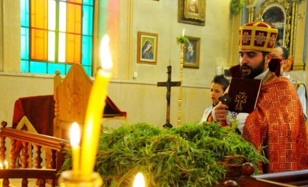 Католици и арменци в България честват Възкресение Христово 