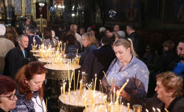 БНТ ще осигури и предостави безвъзмездно сигнал за излъчване на