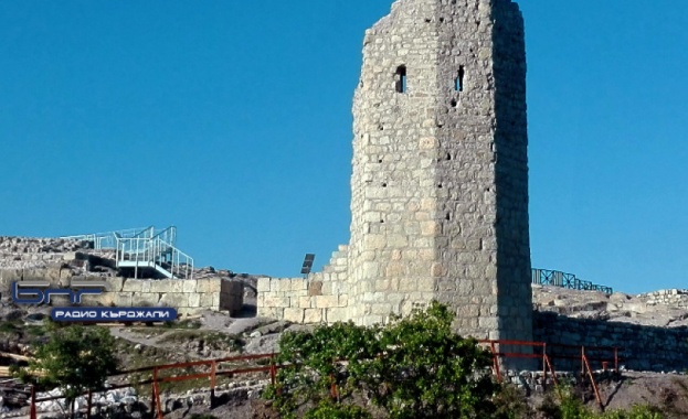 В първата седмица от тазгодишните разкопки на Перперикон екипът на