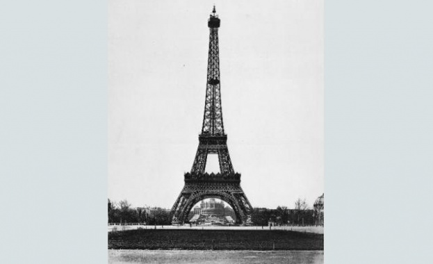 На 6 май 1889 г. тържествено откриват Айфеловата кула