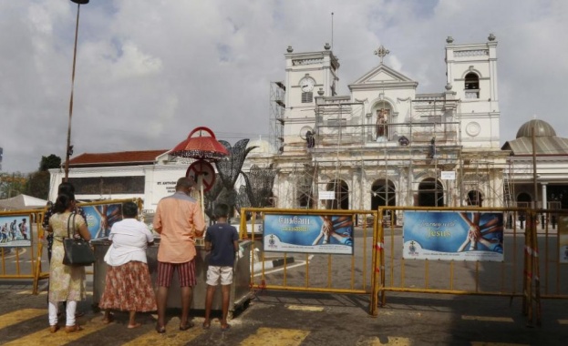 Шри Ланка отмени провеждането на изпити за милиони ученици, тъй